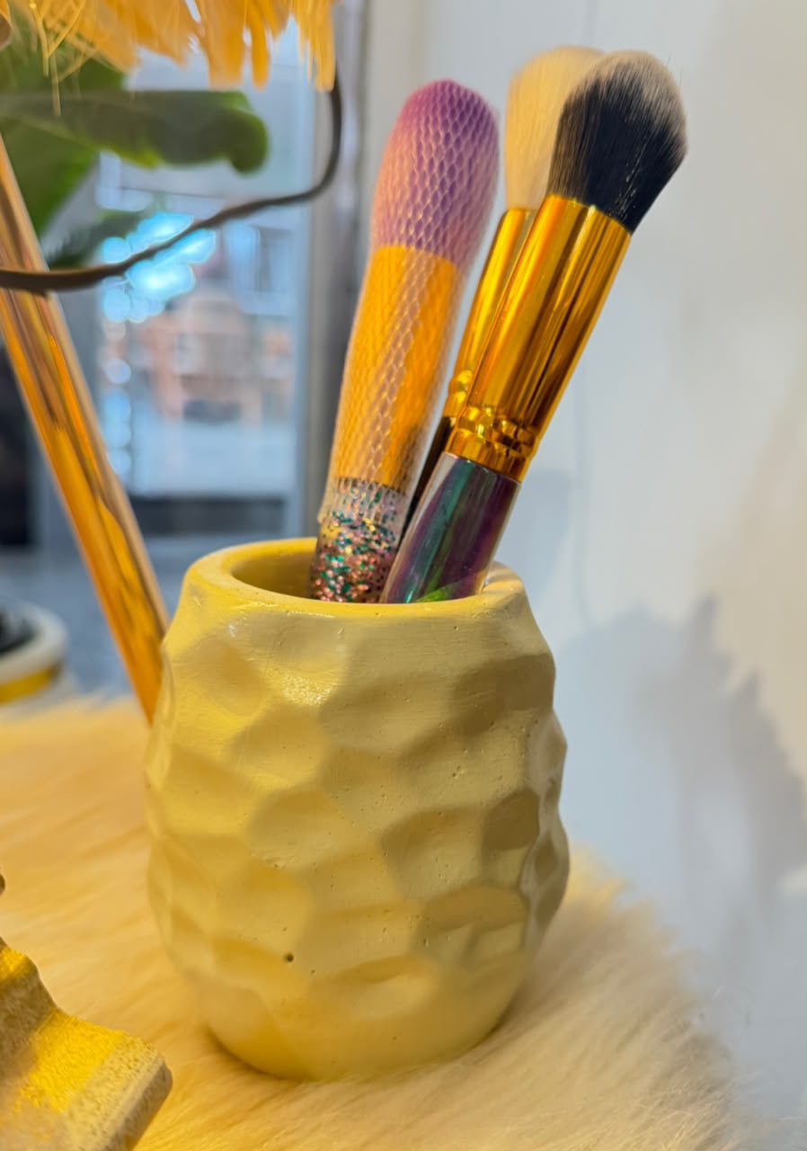 Geometric Ceramic Holder